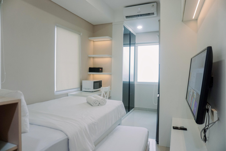 Bedroom 5, Cozy Stay Studio (No Kitchen) Apartment At B Residence, South Tangerang