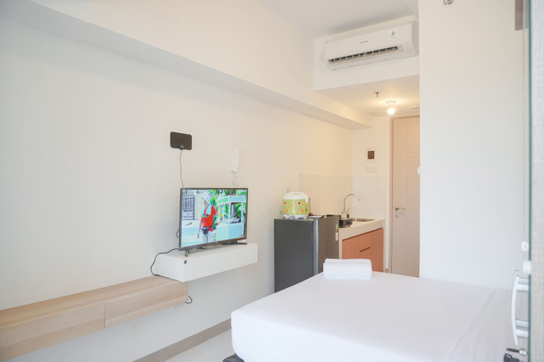 Bedroom 3, Modern And Homey Studio Tokyo Riverside Pik 2 Apartment, Tangerang
