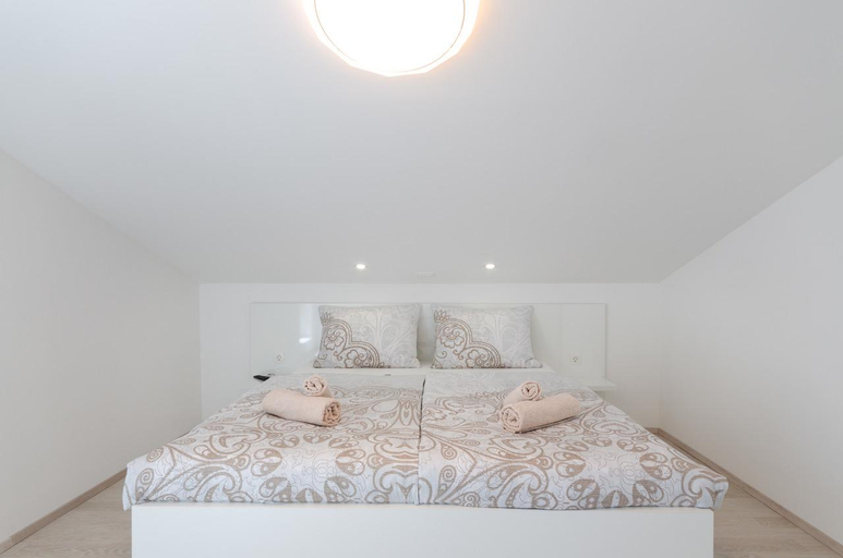 Bedroom 2, Abros potkrovlje, Crikvenica