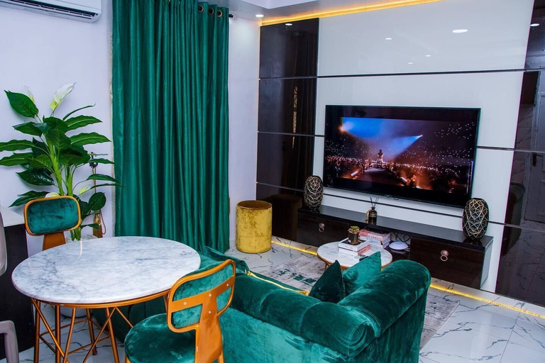 Room 4, Lekki Grand Apartment, Eti-Osa