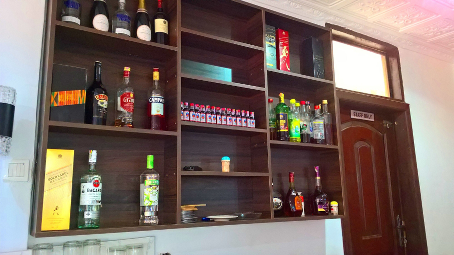 Food & Drinks 4, Hansonic Hotel, Accra
