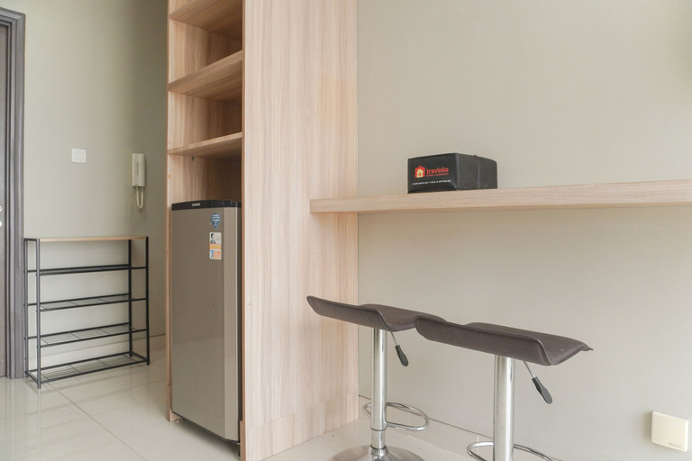 Others 4, Homey And Warm 1Br At Ciputra International Apartment, West Jakarta