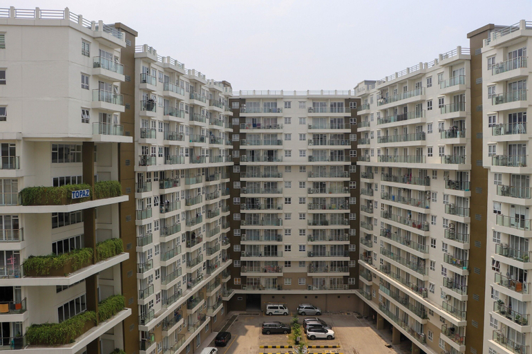 Exterior & Views 2, Serene 2Br At Gateway Pasteur Apartment, Bandung