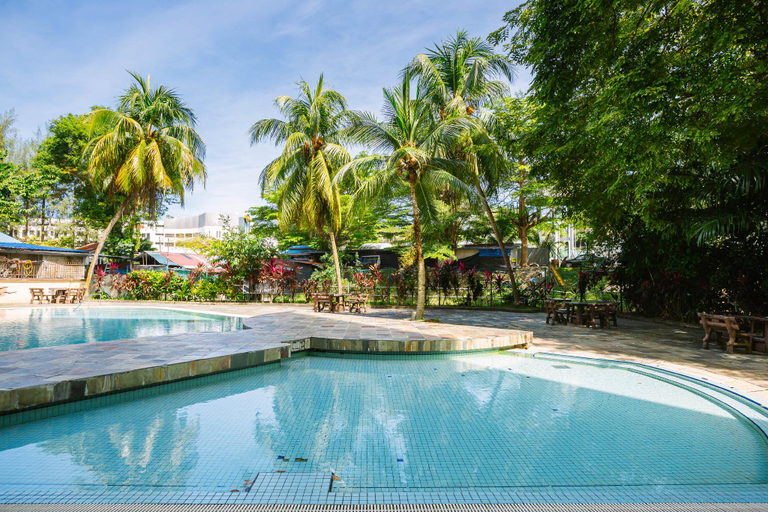 Others 2, EEs Whale House - Homestay 3 min walk to beach, Pulau Penang