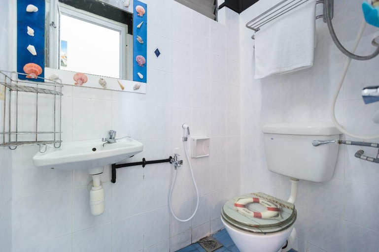Bathroom, SEA OF BATU FERRINGGI, Penang Island