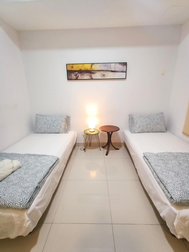 Bedroom 2, Maritime Suite 21 - 2BR Duplex near Heritage Side, Penang Island