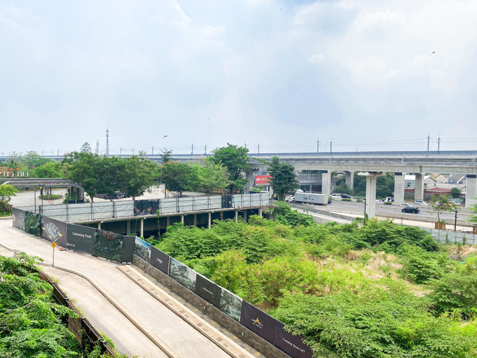 Others 5, Modern Studio at LRT City Jatibening Apartment, Bekasi