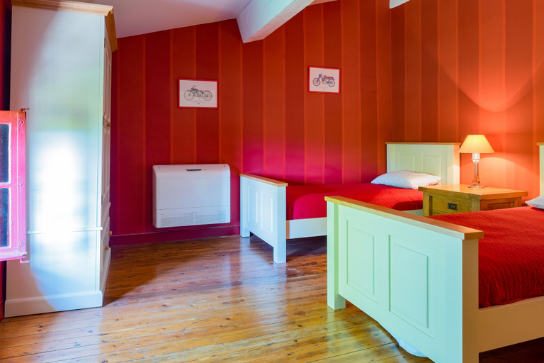 Bedroom 2, La Maison Vigneronne, Aude