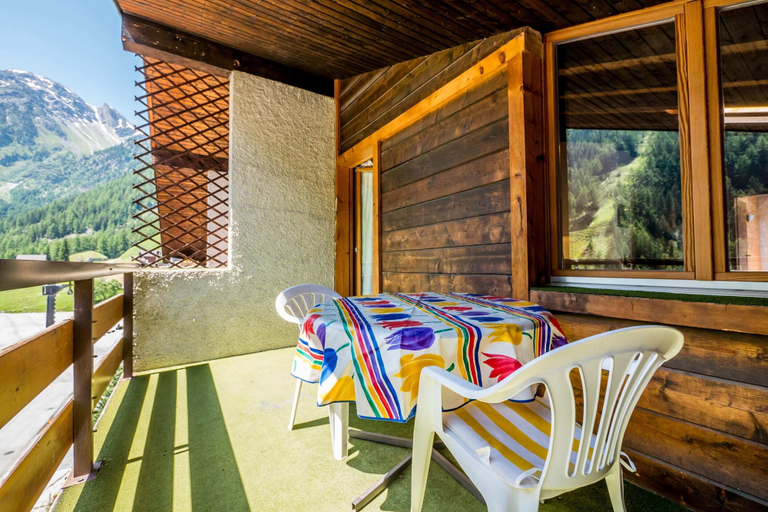 Others 4, Cozy Apartment in the Centre of Grimentz, Sierre