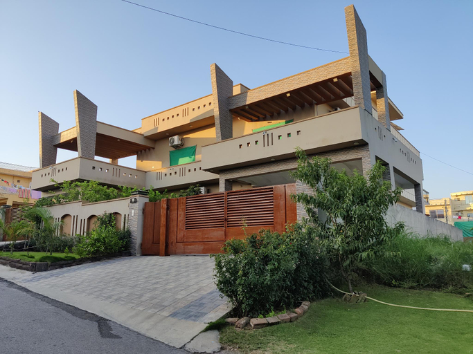 Others 4, Alpha Guest House, Islamabad