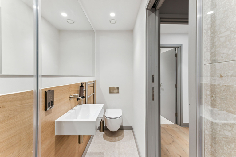 Bathroom 5, The Marloes, London