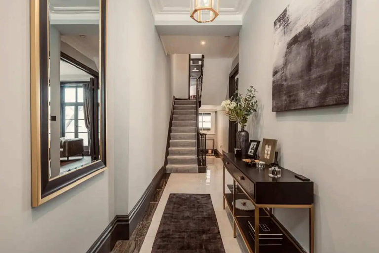 Others 4, Luxurious & Central 3BD House - Chelsea, London