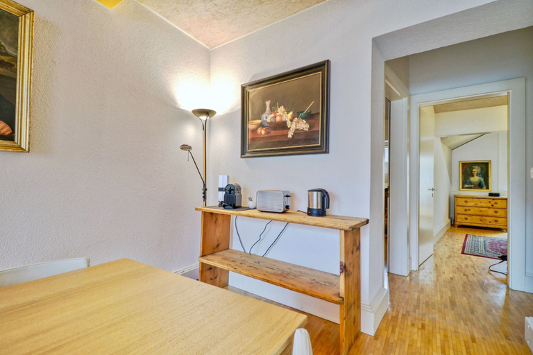 Room 4, Cozy Penthouse in the old Town of Sion, Sion