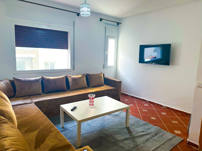 Others 5, Apartment with pool direct access to sea, Tétouan