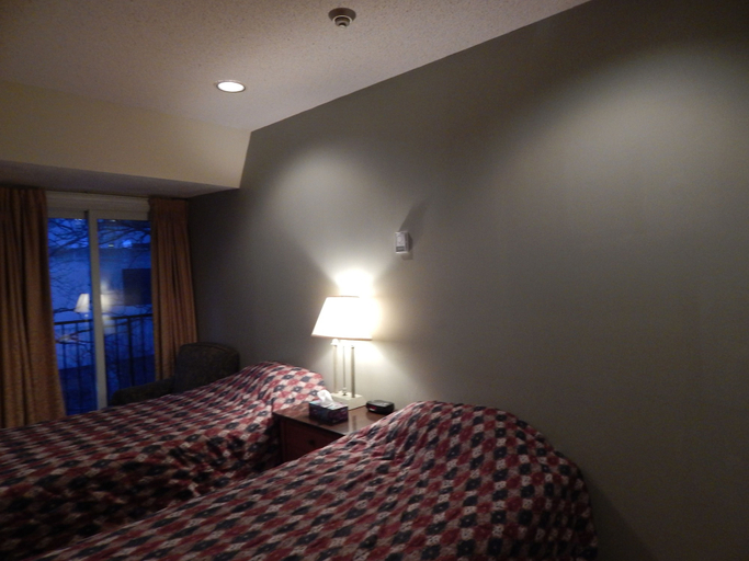 Bedroom 3, All Days Hostel, Toronto