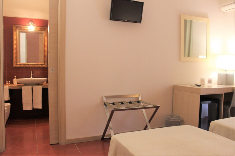Bedroom 4, BeBIgea Rooms, Syracuse
