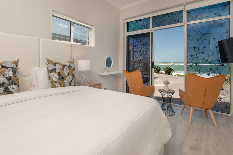 Bedroom 4, Absolute Ocean Boutique Guesthouse, Overberg