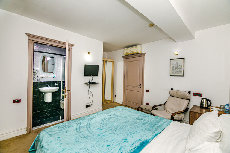 Bedroom 4, Deniz Inn Boutique Hotel, Baku