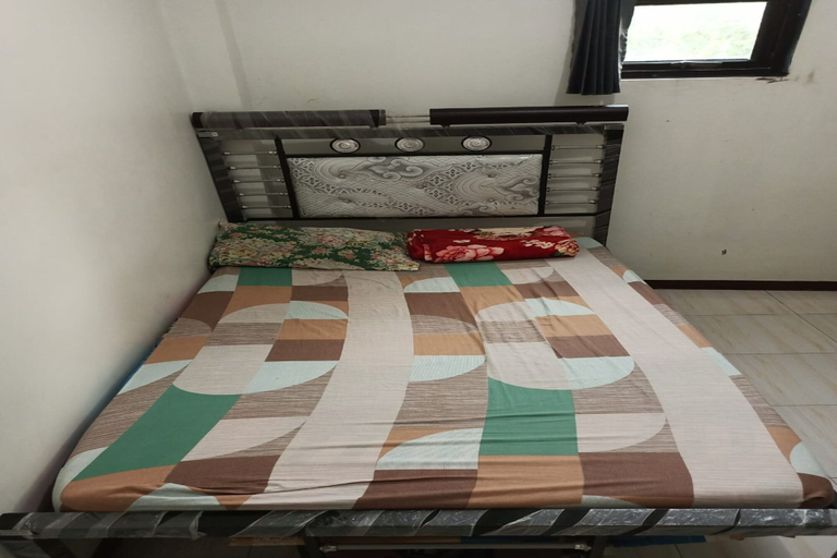 Bedroom 3, Hotel O Penginapan Hj Lilis 2 Syariah, Sukabumi