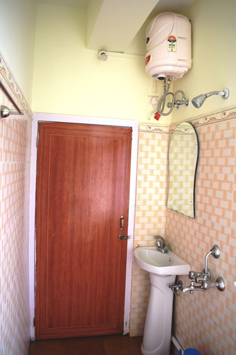 Bathroom 2, Lily Guest House, East Khasi Hills