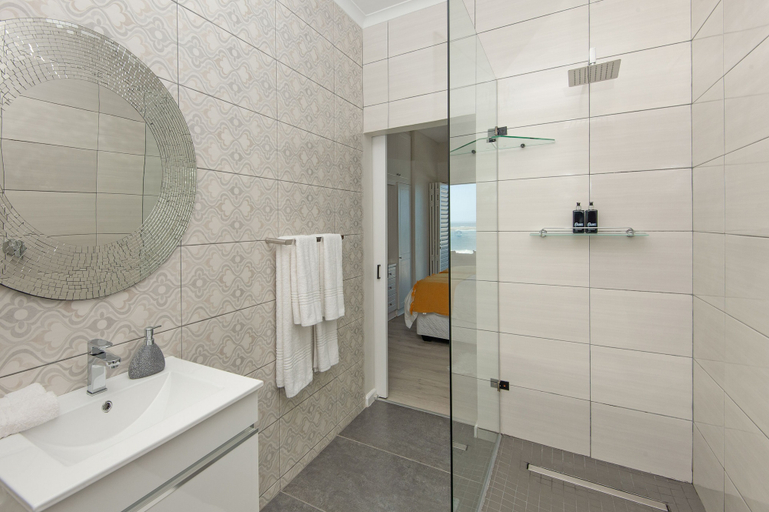Bathroom 5, Absolute Ocean Boutique Guesthouse, Overberg