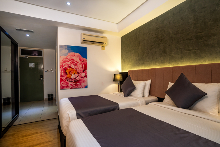 Bedroom 13