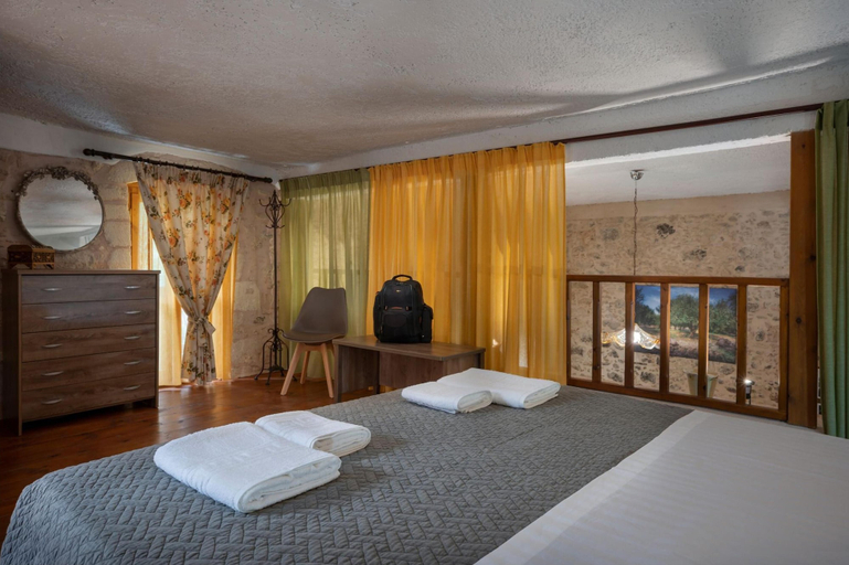 Bedroom 2, Pagonas Traditional House, Crete