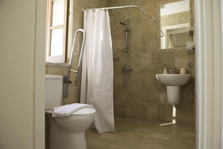 Bathroom 4, Ktima 1937 Kannides