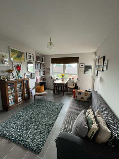 Others 5, Contemporary 1BD Flat W/balcony - Stoke Newington!, London