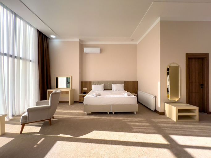 Bedroom 2, Chateau Milisi, Batumi