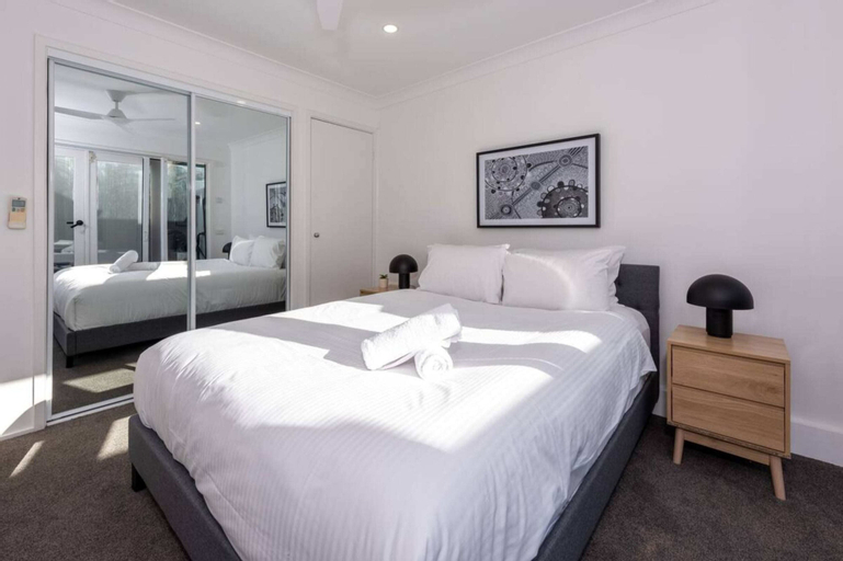 Modern 2-beds Townhouse in Richmond With Parking, Yarra - Richmond