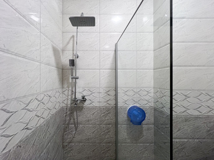Bathroom 3, Chateau Milisi, Batumi