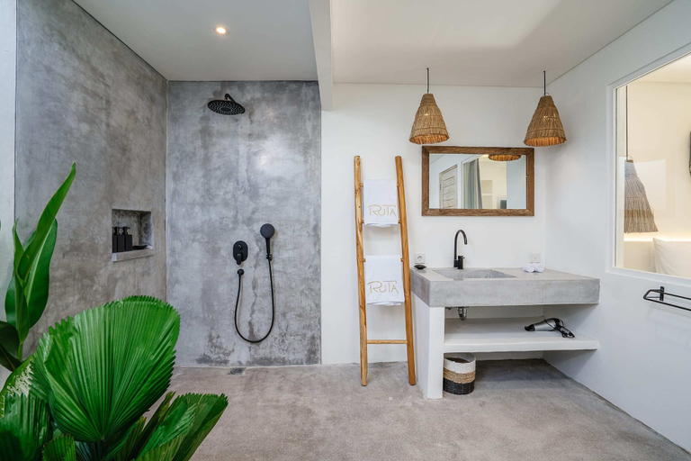 Bathroom 3, Villas Ruta I & II, Tabanan