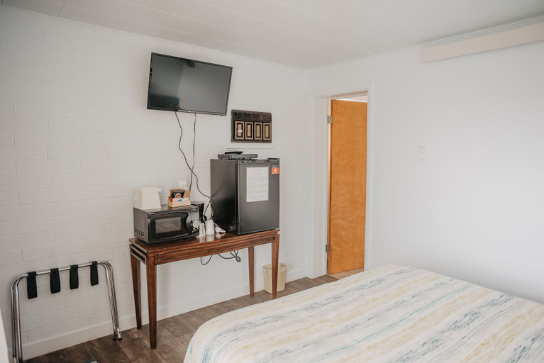Bedroom 2, Lamplighter Lodge, Garfield