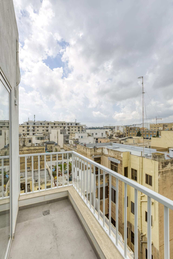 Others 4, Gzira Suite 14