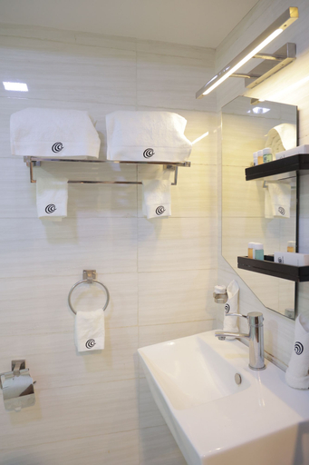 Bathroom 4, Bole Ambassador Hotel, Addis Abeba