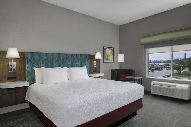 Bedroom 3, Hampton Inn Midland, On, Simcoe