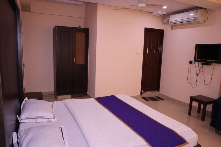 Bedroom 3, Smilestay BNS Lodge, Bangalore