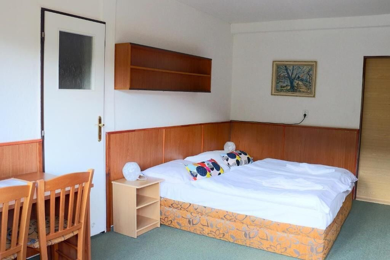 Bedroom 2, Hotel Maredis, Jablonec nad Nisou