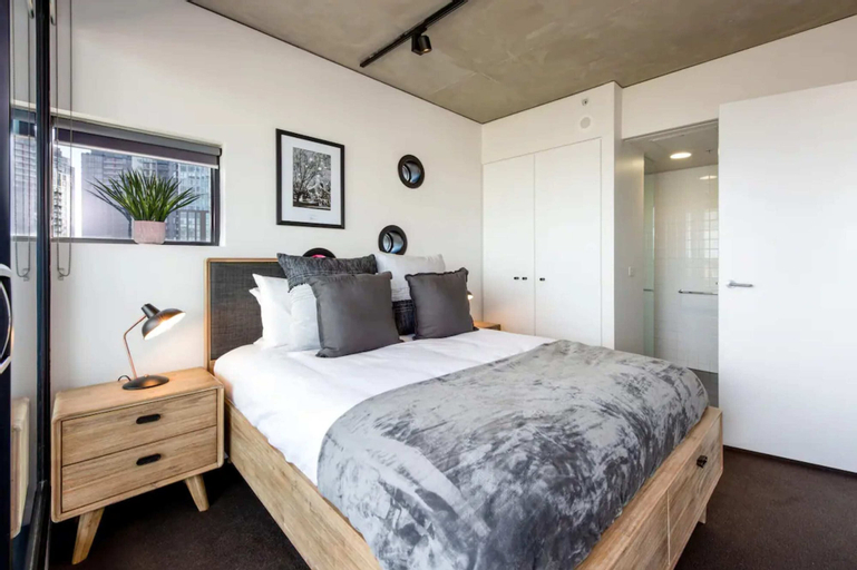 Stylish 2-bed Apt in Southbank With Parking, Melbourne