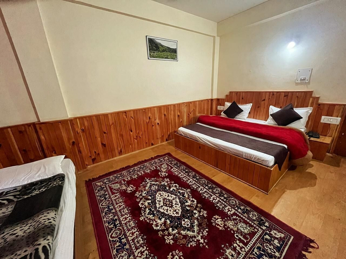 Others 5, Hotel Anupam, Kullu