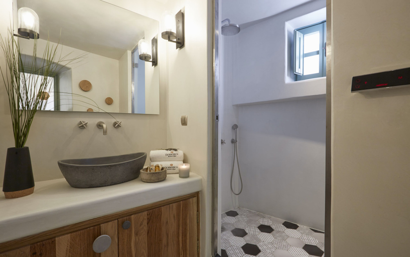 Bathroom 3, Yellow Orchid Cycladic House, South Aegean