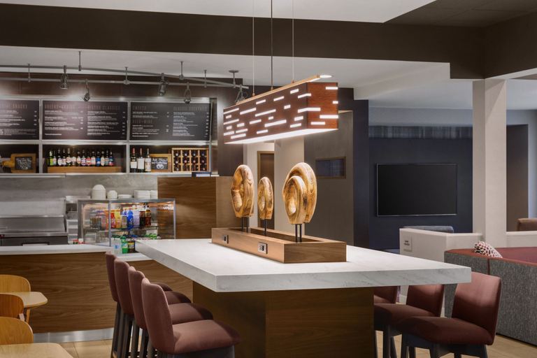 Food & Drinks 4, Courtyard by Marriott Mahwah, Bergen