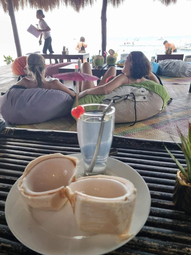 Food & Drinks 5, Avila's Horizon Dive Resort, Daanbantayan