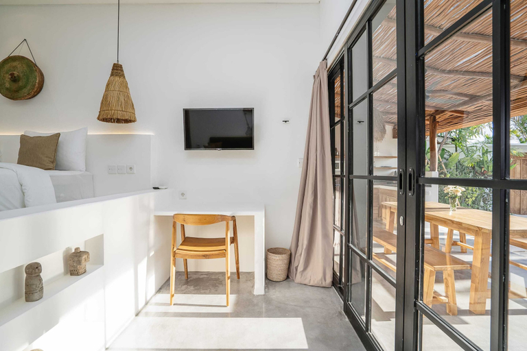 Food & Drinks, Villas Ruta I & II, Tabanan