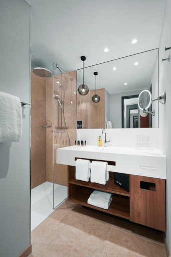 Bathroom 4, H2 Hotel Budapest, Budapesti