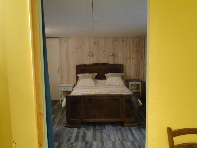 Bedroom 3, La Maison Provençale, Loire
