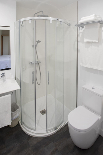 Bathroom 3, Hotel restaurante Roma, Lugo