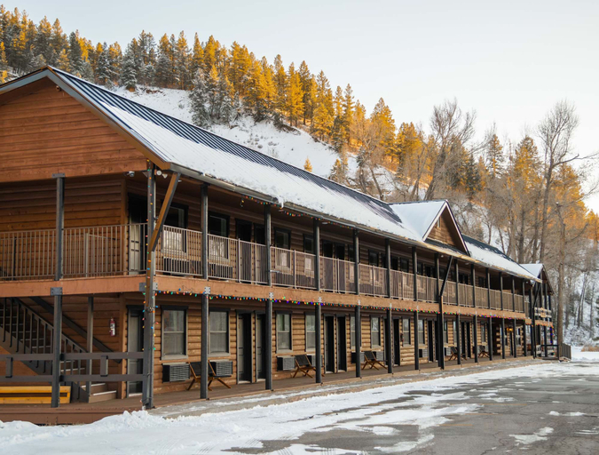 Exterior & Views 2, High Creek Lodge & Cabins, Archuleta