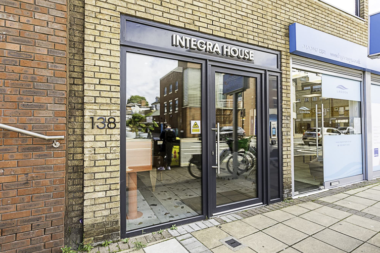 Exterior & Views 2, 1-bed Apartment: Close to Wimbledon Station, London